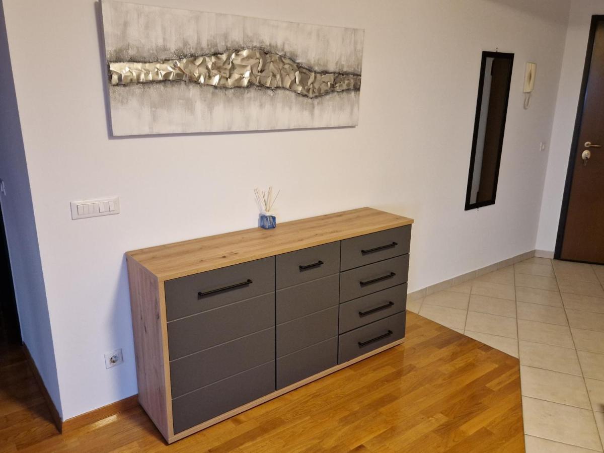 Apartment With Panoramic View 扎达尔 外观 照片